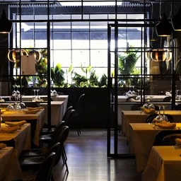 30 y Tantos Teatro Principal - Restaurant