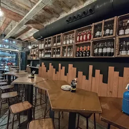 4 Latas Tarragona - Mediterranean