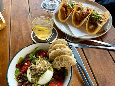 All you eat is love - Restaurant in Barcelona