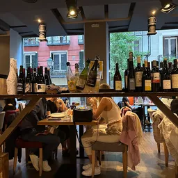 Angelita Madrid - Bar