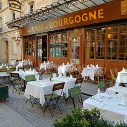 Aux Crus de Bourgogne - French