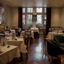 Aux Trois Maries - French