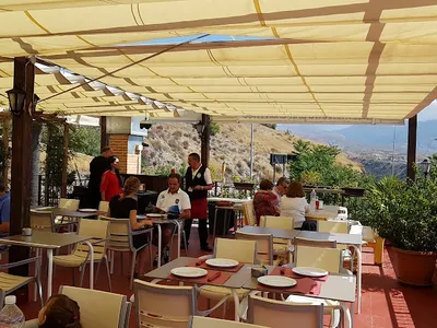 Balcón de Granada (Casa Paco) - Restaurant in Granada