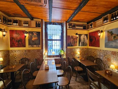 Bodeguita la parihuela - Seafood in Seville