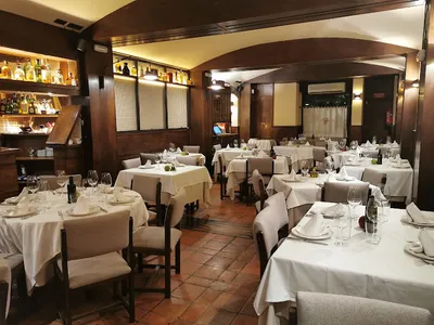 Casa Julian de Tolosa - Basque in Madrid