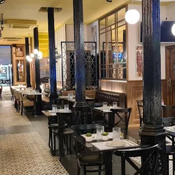 Casona los Marangós - Spanish