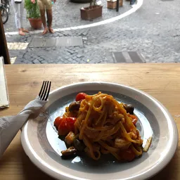 Ce Stamo A Pensà - Roman