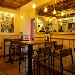 Cervecería Cruz de Malta - Bar