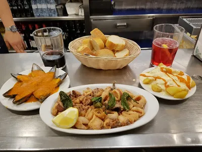 Cervecerías La Mejillonera San Sebastian - Tapas in San Sebastián