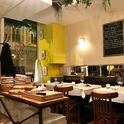 Chez Delphine - French