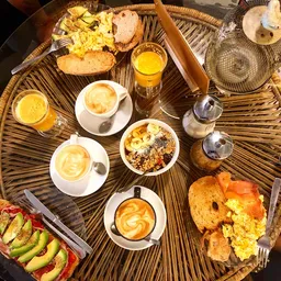 CINNAMON coffelab & urban food - Café & Brunch