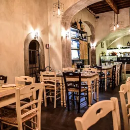 Corte dei Pazzi - Italian