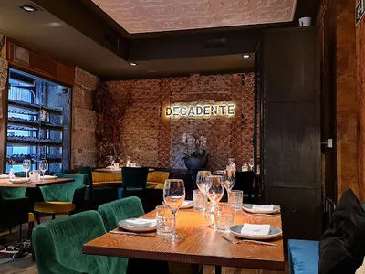 Decadente - European in Madrid
