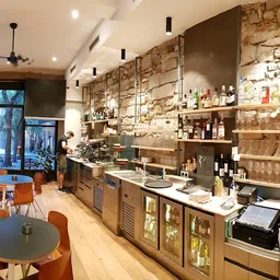 Federal Cafe - Restaurant