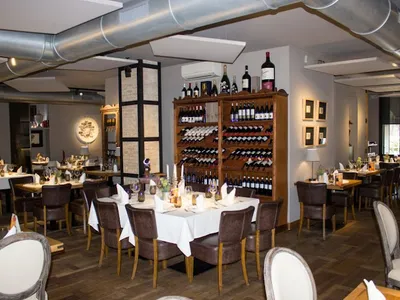 GOYA GALLERY RESTAURANT - Mediterranea in Valencia