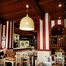 HASTA LA PEINETA TABERNA. - Tapas