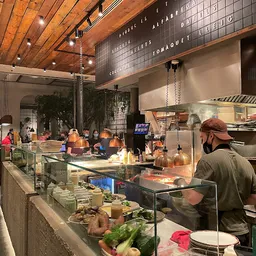 Honest Greens Plaça Catalunya - Vegetarian & Vegan