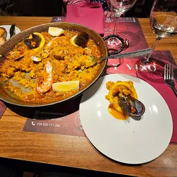 Jamón y Vino - Spanish