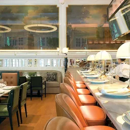 JNcQUOI Avenida - Restaurant