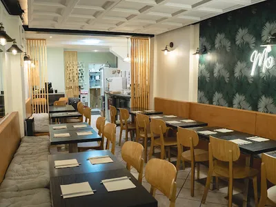 Joon - Nepalese in Paris