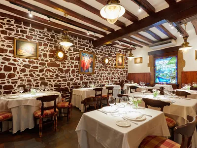 Juanito Kojua - Basque in San Sebastián