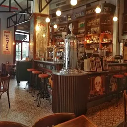 La Cantera Grand Cru Cafe - Restaurant