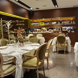 La Casa del Bacalao Grupo Serantes Mazarredo - Basque