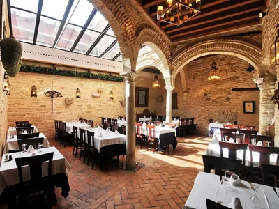 La Casa del Tesorero - Italian in Seville
