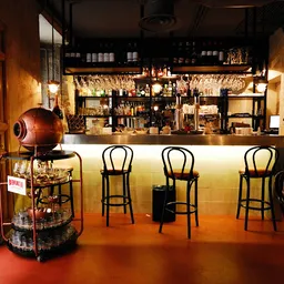 La Entretenida Restaurante - Tapas