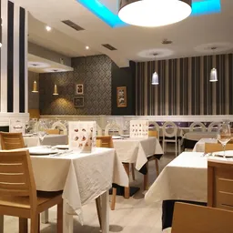 La Mafia se sienta a la mesa - Italian