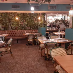 La Mafia se sienta a la mesa - Italian