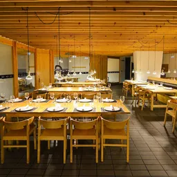 La Mar Salada - Regional Spanish