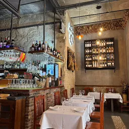 La Tasca Del Barrio - Mediterranean