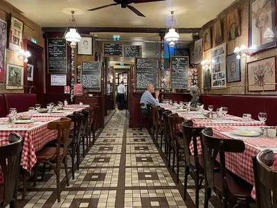 La Tour Montlhéry - Chez Denise - French in Paris