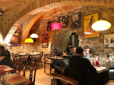 La Vedette - French in Girona