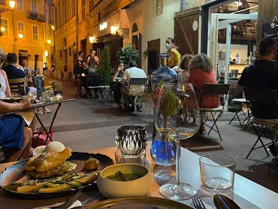 Le Panier - French in Nice