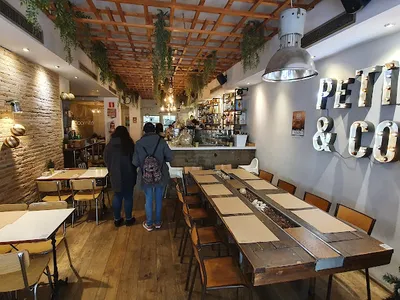 Le Petit Comité - Ristorante in Zaragoza