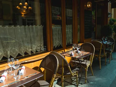 Le Petit Pontoise - French in Paris