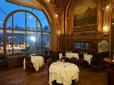 Le Train Bleu - French in Paris