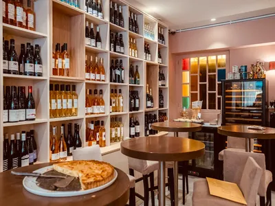 Le Vingt4 - French in Nice