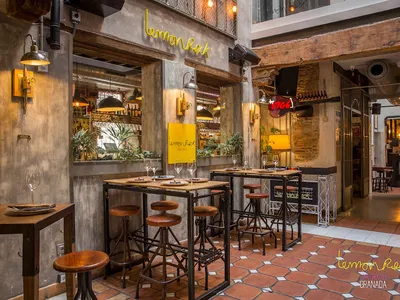 Lemon Rock Granada - Bar restaurante - Restaurant in Granada