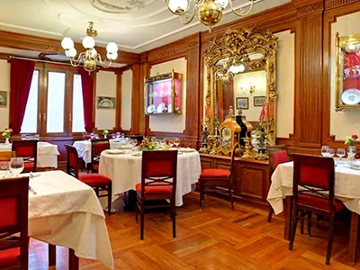 Lhardy Restaurante - Fine Dining in Madrid