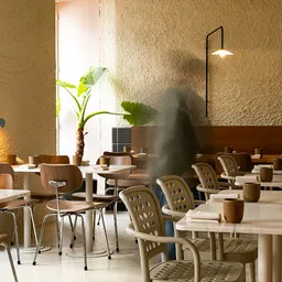 Llama Inn Madrid - Peruvian