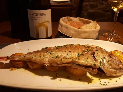 Los Caracoles Restaurante - Restaurant in Santiago de Compostela