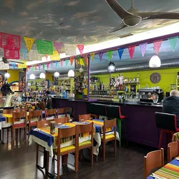 Los Farolitos - Mexican