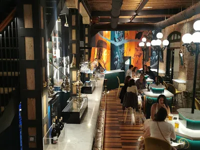 Los Ilustres - Restaurant in Valladolid