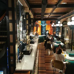 Los Ilustres - Restaurant