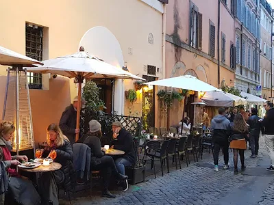 Mimi e Coco Trast - European in Rome