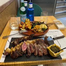 Negro Carbón Albayzín - Restaurant