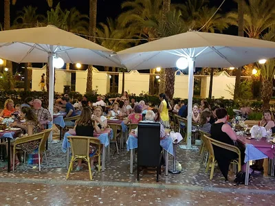 New Delhi - Indian in Alicante